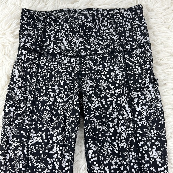 Lululemon Fast & Free Crop II *Nulux 19" Chirasu Black - Picture 2 of 7